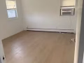 法拉盛北方大道 Parsons Blvd & 32 Ave二樓 ，兩房一廳一衛 $2400