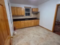 法拉盛二楼独立住宅，独立出入，两间卧室厨厅有衣柜 Kissena Blvd, Parson Blvd