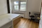 法拉盛金城发后面独立屋单房出租（有家具）即可入住