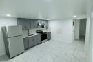 Little Neck小径半土库一房一厅1600全包