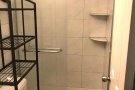 法拉盛近缅街新装修一房一卫一厅出租