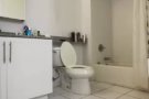 NewPort Luxury Apartment 交通便利 1月~5月单间短租