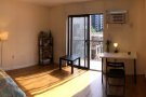 Elmhurst 阳台主卧赔钱转租