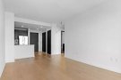 $2000住LIC Studio! 另有低价1B 内部房源 20分钟曼哈顿