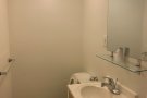 46ave 194st 新装修半土库两房一卫一厨 除空调全包$1600  免宠物