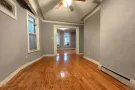 Jersey city 850$一个月。房东直租住房单间出租，找室友，水电暖气齐全拎包入住