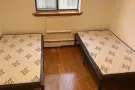 法拉盛缅街中心Maple Ave 新装修双床位单房月租$900随时入住