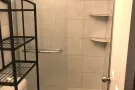 法拉盛近缅街新装修一房一卫一厅出租