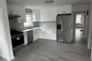 法拉盛四房两浴出租