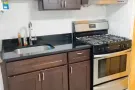 法拉盛新中美附近地下室一房一厅出租