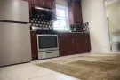 皇后中心Elmhurst艾姆赫斯特单房带家具。现可拎包入住。全包可短租。整栋房子全新建立。无经纪费