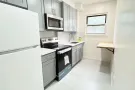 LIC长岛市/sunnyside 2b1b其中阳光超大房间 拼男室友  2分钟到地铁