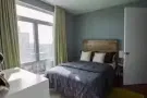 法拉盛豪华公寓 警察局后面 一房1900-2100 2房2800-3200