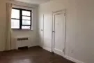 森林小丘，二楼独立卫浴套房一间