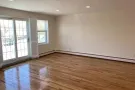 法拉盛凯西娜公园(Kissena Park)隔壁 3房二卫一厅