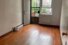法拉盛41Ave/147St单房出租，有壁橱和阳台，550全包 仅女生