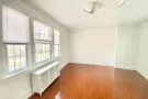 法拉盛独立屋近金城法超市2楼3房2浴出租