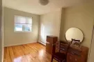 法拉盛 缅街近地铁 10分钟，大单间 $700 全包