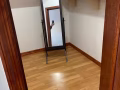 全新套房出租带有宽爽走入式大号衣柜室家具